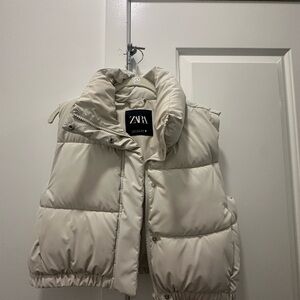 Zara Off-White Puffer Jacket